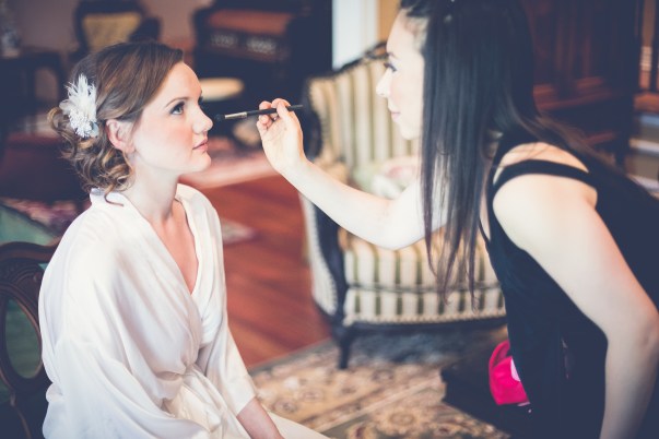 Jessica Hlinka (doing makeup).jpg